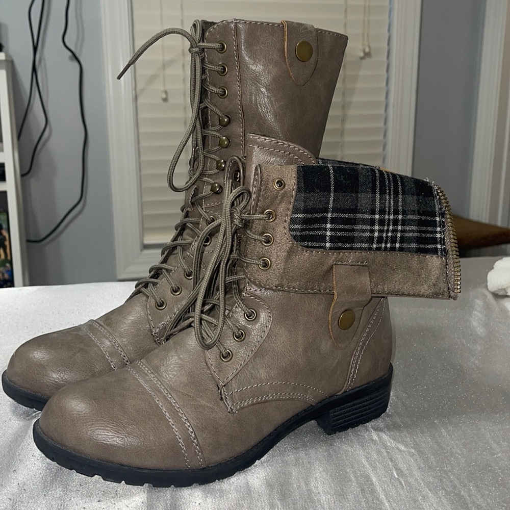 Combat Boots